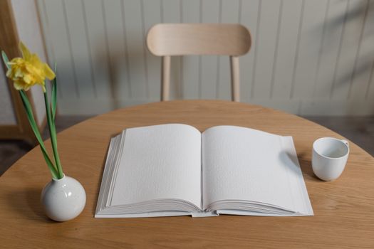 Waarom het narcis boek nu zoveel aandacht trekt in entertainment en popcultuur