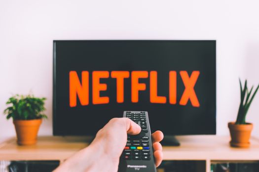 Dit zijn de populairste Harlan Coben-series op Netflix en waarom je ze blijft bingewatchen