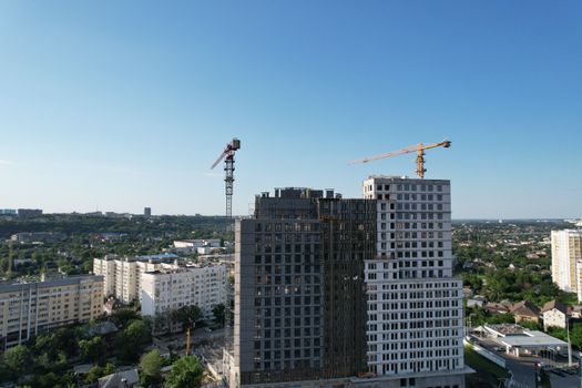 Nieuws Oekraïne op scherm met kaart van Europa en actuele updates over oorlog en diplomatie