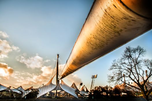 Bobslee olympische spelen 2026 op ijzige baan met viervoudige bob in volle snelheid