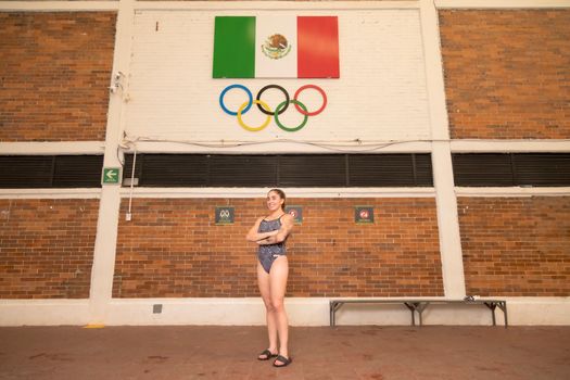Suzanne Schulting op de ijsbaan tijdens de Olympische Spelen 2026 in een shorttrackheat